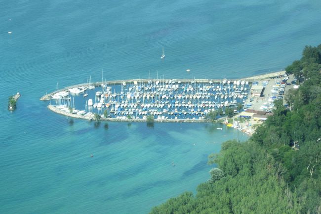 Vue arienne du port nautique d'Yvonand